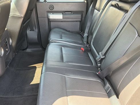 Used 2016 Ford F250 Lariat w/ Lariat Ultimate Package AWD/4WD image 17