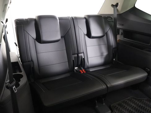 Used 2021 Volkswagen Atlas SE w/ Panoramic Sunroof Package image 40