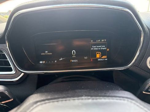 Used 2018 Lincoln Continental Select w/ Continental Climate Package FWD image 29