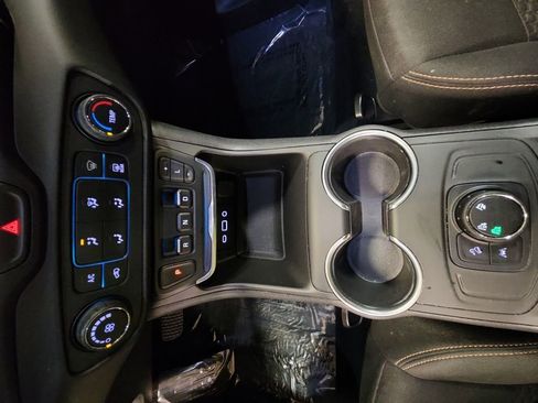 Used 2020 GMC Terrain SLE w/ LPO, Floor Liner Package AWD/4WD image 21