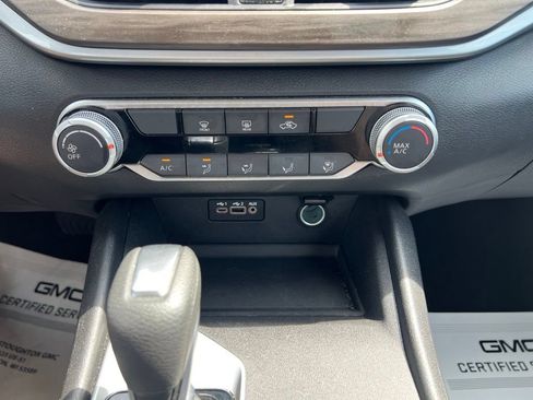 Used 2025 Nissan Altima 2.5 SV FWD image 31