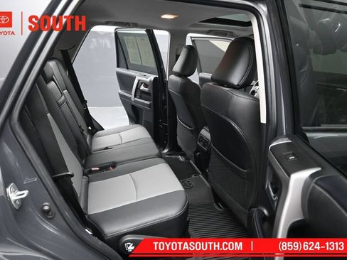 Used 2024 Toyota 4Runner SR5 Premium w/ Moonroof Package AWD/4WD image 33
