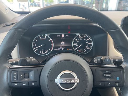 Used 2023 Nissan Rogue SL w/ SL Premium Package FWD image 12