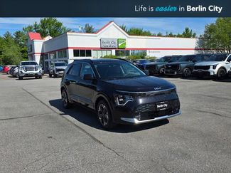 New 2026 Kia Niro Wave w/ Wave Preserve Package FWD video 1