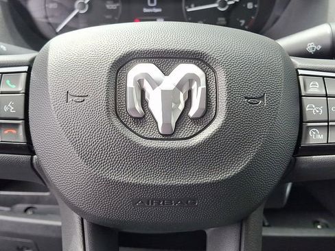 Used 2024 RAM ProMaster 2500 w/ Safety Group FWD image 22
