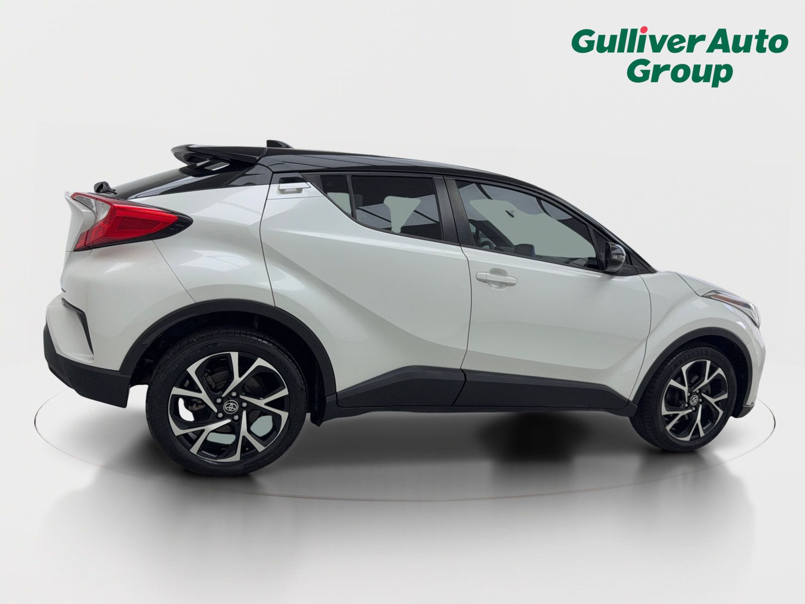 Used 2020 Toyota C-HR XLE FWD image 9