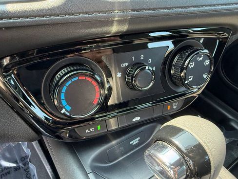 Used 2020 Honda HR-V Sport image 28