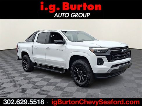 New 2025 Chevrolet Colorado Z71 w/ Midnight Edition image 1