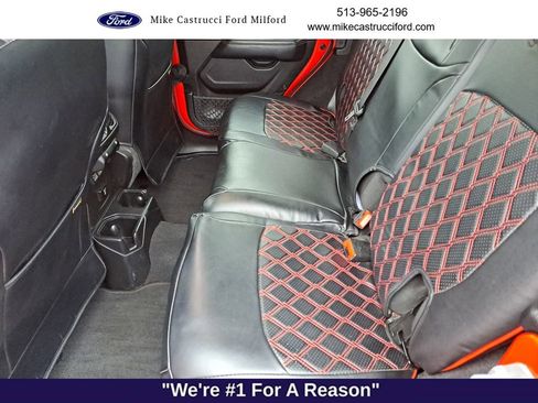 Used 2020 Jeep Wrangler Unlimited Sahara image 23