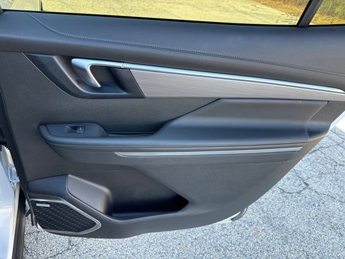 Used 2025 Buick Enclave Preferred image 16