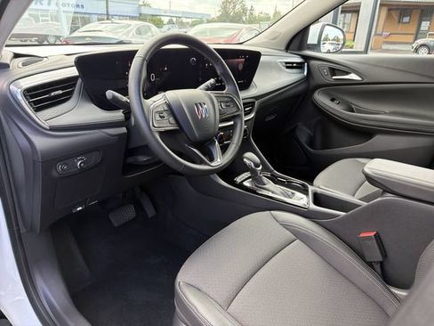 Used 2025 Buick Encore GX Preferred FWD image 12
