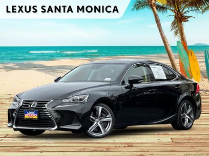 Used 2018 Lexus IS 300 AWD w/ Comfort Package