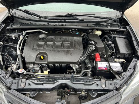 Used 2019 Toyota Corolla XSE FWD image 34
