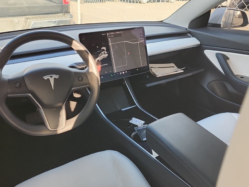 Used 2020 Tesla Model 3 Long Range AWD/4WD image 5