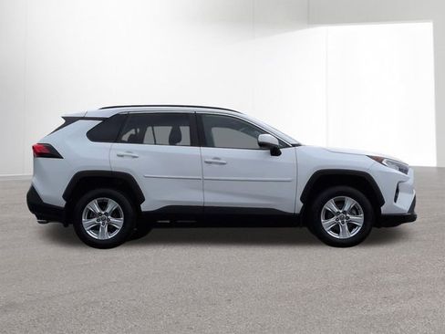 Certified 2021 Toyota RAV4 XLE w/ Convenience Package AWD/4WD image 5