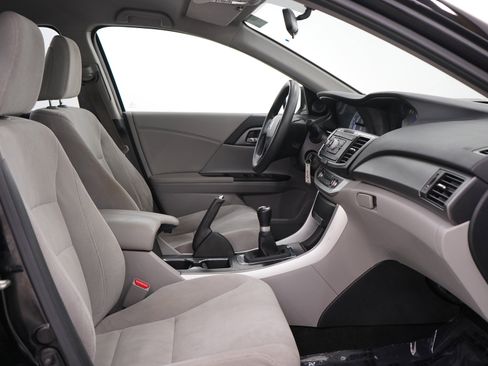Used 2014 Honda Accord LX image 11