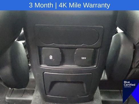 Used 2023 Ford Explorer XLT AWD/4WD image 21