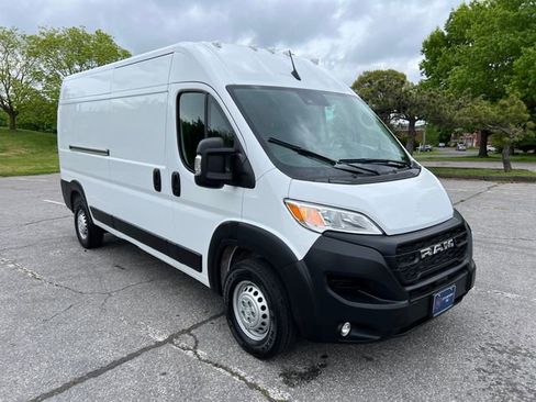 Used 2026 RAM ProMaster 2500 w/ Convenience Group FWD image 1