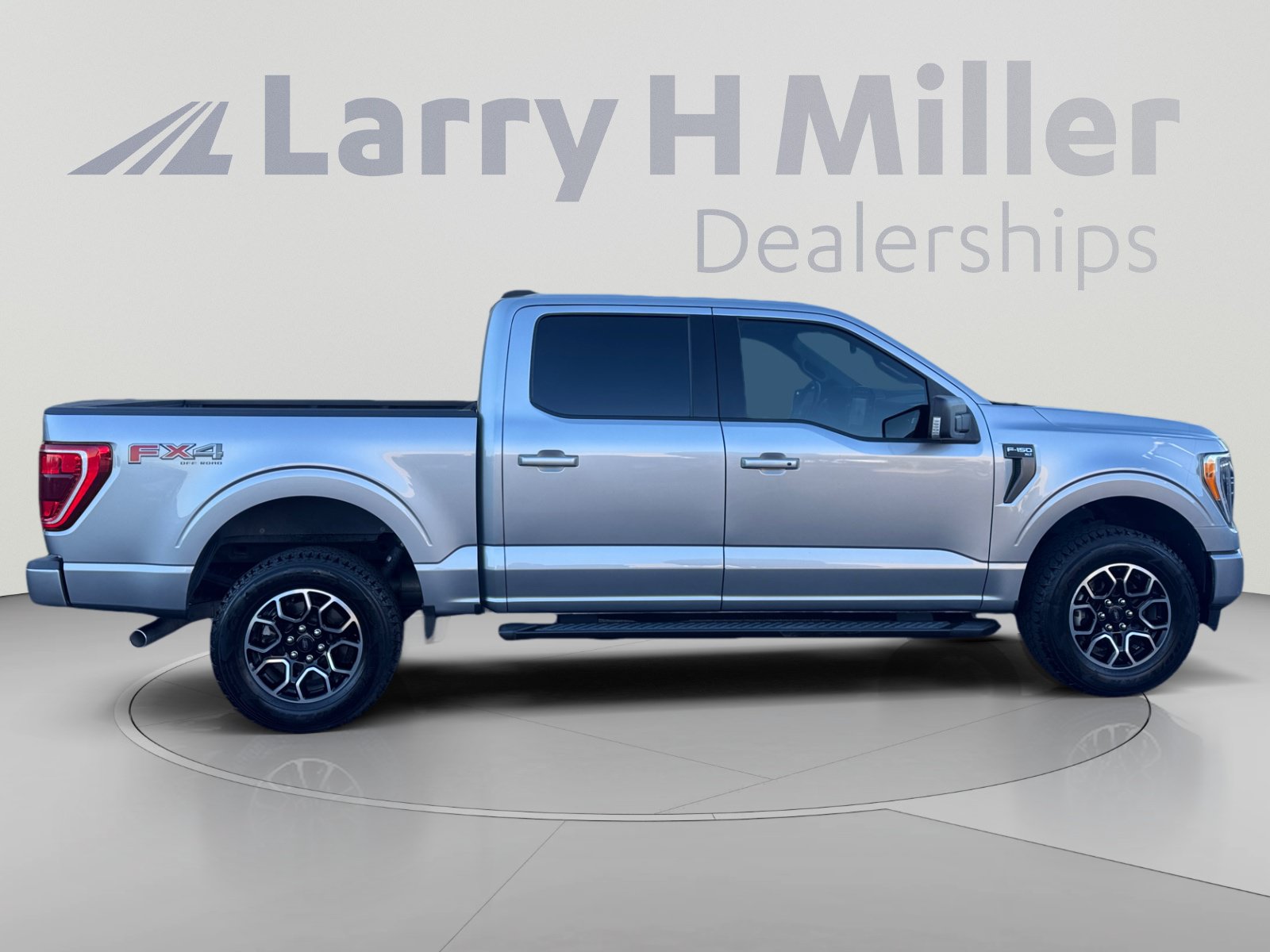 Used 2022 Ford F150 XLT w/ Equipment Group 302A High AWD/4WD image 6