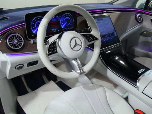 Certified 2023 Mercedes-Benz EQE 350+ 4MATIC Sedan image 5