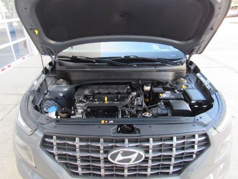 Used 2022 Hyundai Venue SEL image 48