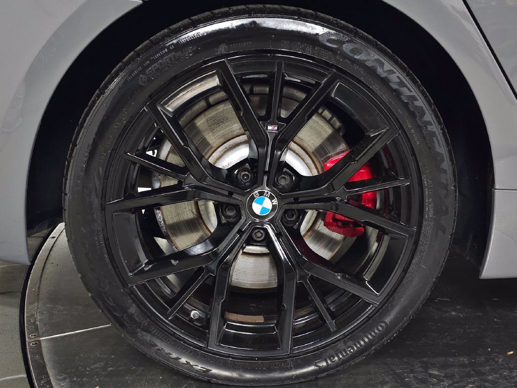 Used 2022 BMW 540i xDrive w/ M Sport Package AWD/4WD image 12