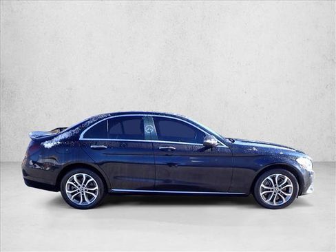 Used 2017 Mercedes-Benz C 300 4MATIC Sedan image 5