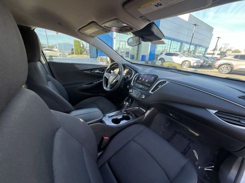 Used 2019 Chevrolet Malibu LT w/ Driver Confidence Package II image 28