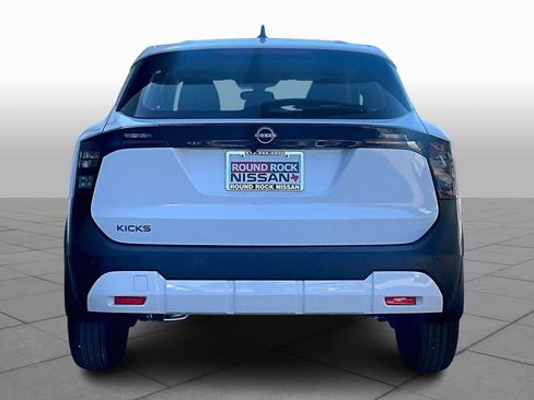 New 2026 Nissan Kicks S image 4
