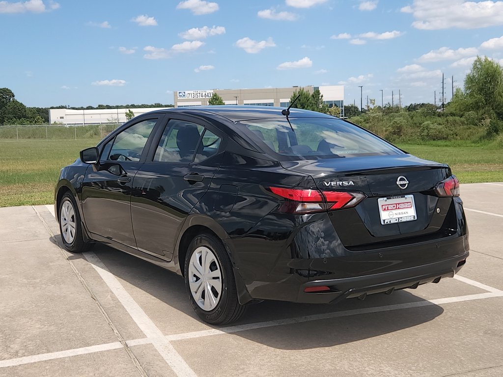 Certified 2025 Nissan Versa S w/ Trunk Package FWD image 7