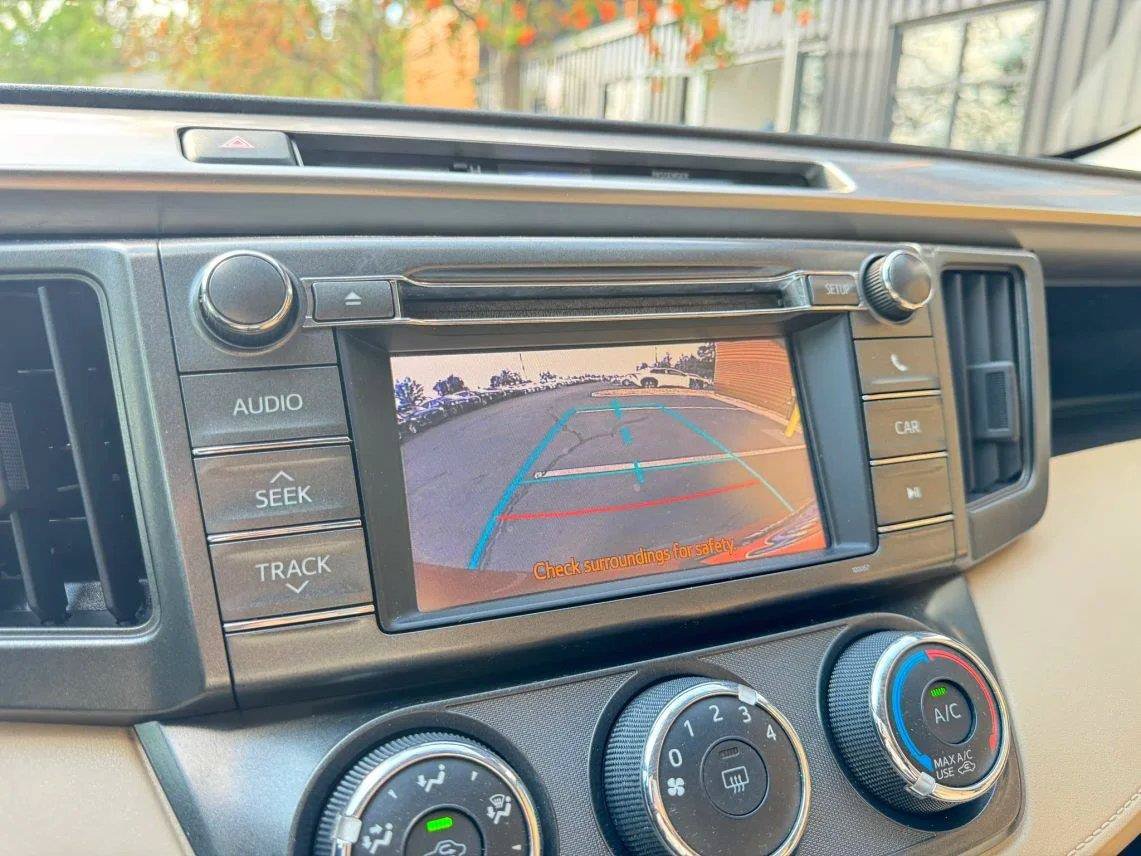 Used 2013 Toyota RAV4 LE AWD/4WD image 17