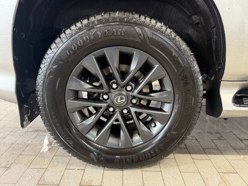 Used 2021 Lexus GX 460 Premium image 14