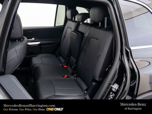 New 2026 Mercedes-Benz GLB 250 4MATIC image 19