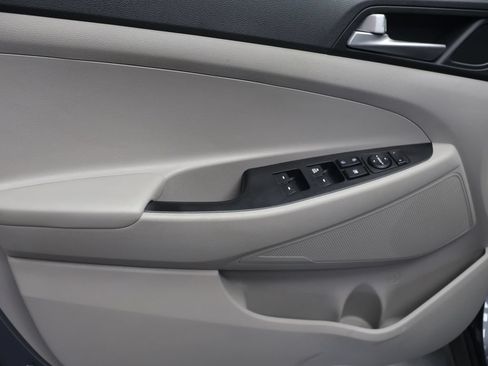 Used 2019 Hyundai Tucson SE FWD image 15