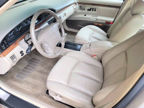 Used 1997 Oldsmobile 88 LSS FWD image 7