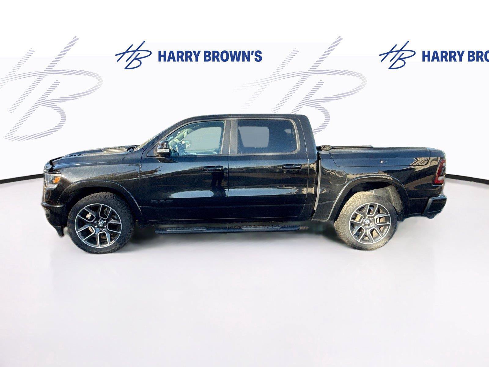 Used 2019 RAM 1500 Laramie AWD/4WD image 8