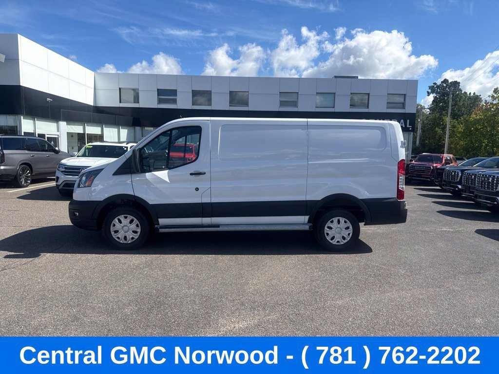 Used 2025 Ford Transit 250 Low Roof w/ Exterior Upgrade Package RWD image 2