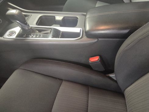 Used 2021 Nissan Sentra SV FWD image 26