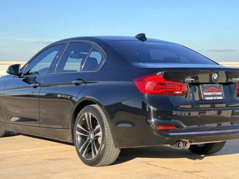 Used 2018 BMW 330i xDrive Sedan w/ Convenience Package image 9