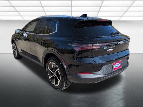 New 2026 Chevrolet Equinox EV LT image 2