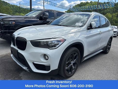Used 2018 BMW X1 xDrive28i AWD/4WD image 2