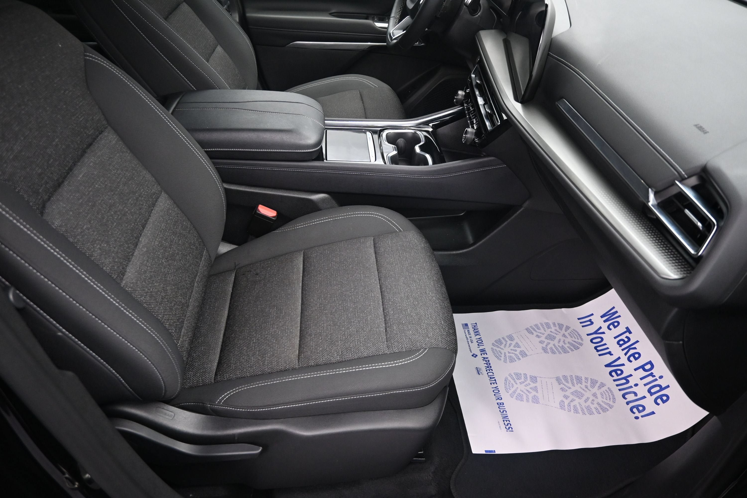 Certified 2024 Chevrolet Traverse LS FWD image 34