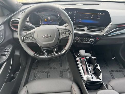 New 2026 Chevrolet Trax RS FWD image 11