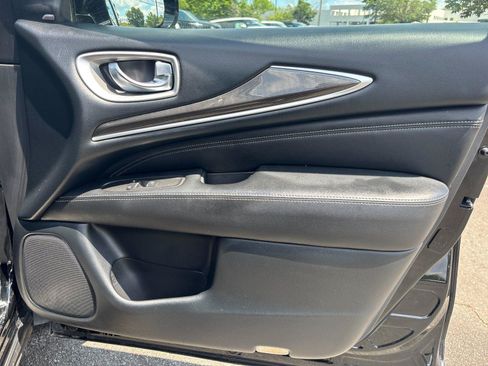 Used 2020 INFINITI QX60 Luxe w/ Essential Package FWD image 39