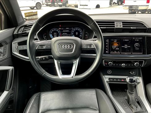 Used 2024 Audi Q3 2.0T Premium image 5