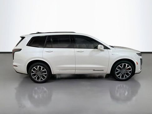 Certified 2024 Cadillac XT6 Sport w/ Platinum Package AWD/4WD image 11