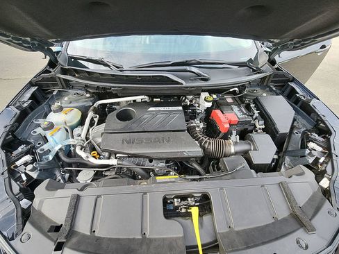 Used 2025 Nissan Rogue SV w/ Rock Creek Premium Package image 17