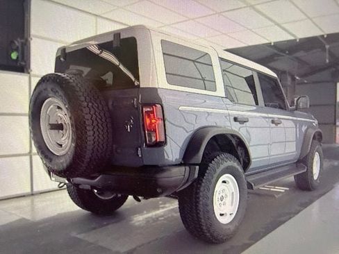Used 2025 Ford Bronco Heritage Edition AWD/4WD image 3