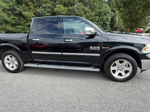 Used 2015 RAM 1500 Limited AWD/4WD image 7