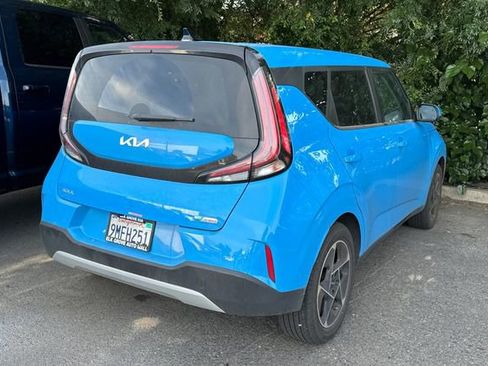 Used 2024 Kia Soul EX FWD image 4